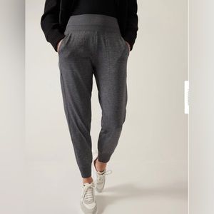 Athleta Venice Jogger — Grey Heather  — M Petite